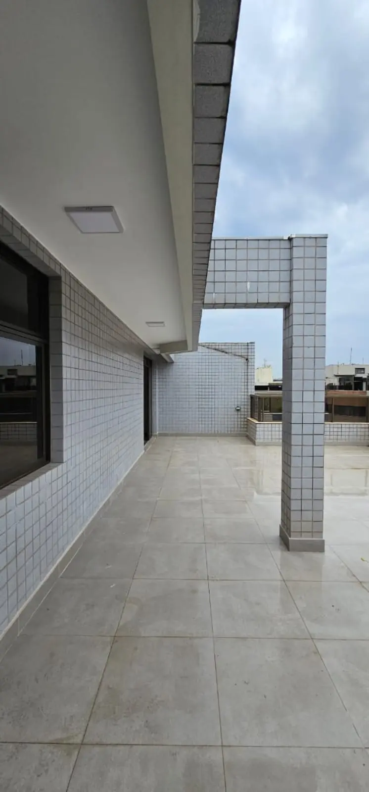 Varanda antes da transformação de interiores